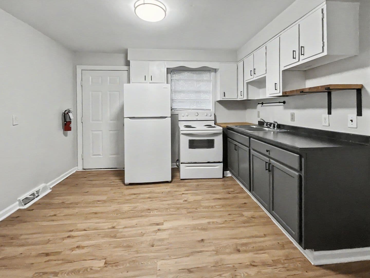 Greensboro Apartment: 1813 Walker Avenue