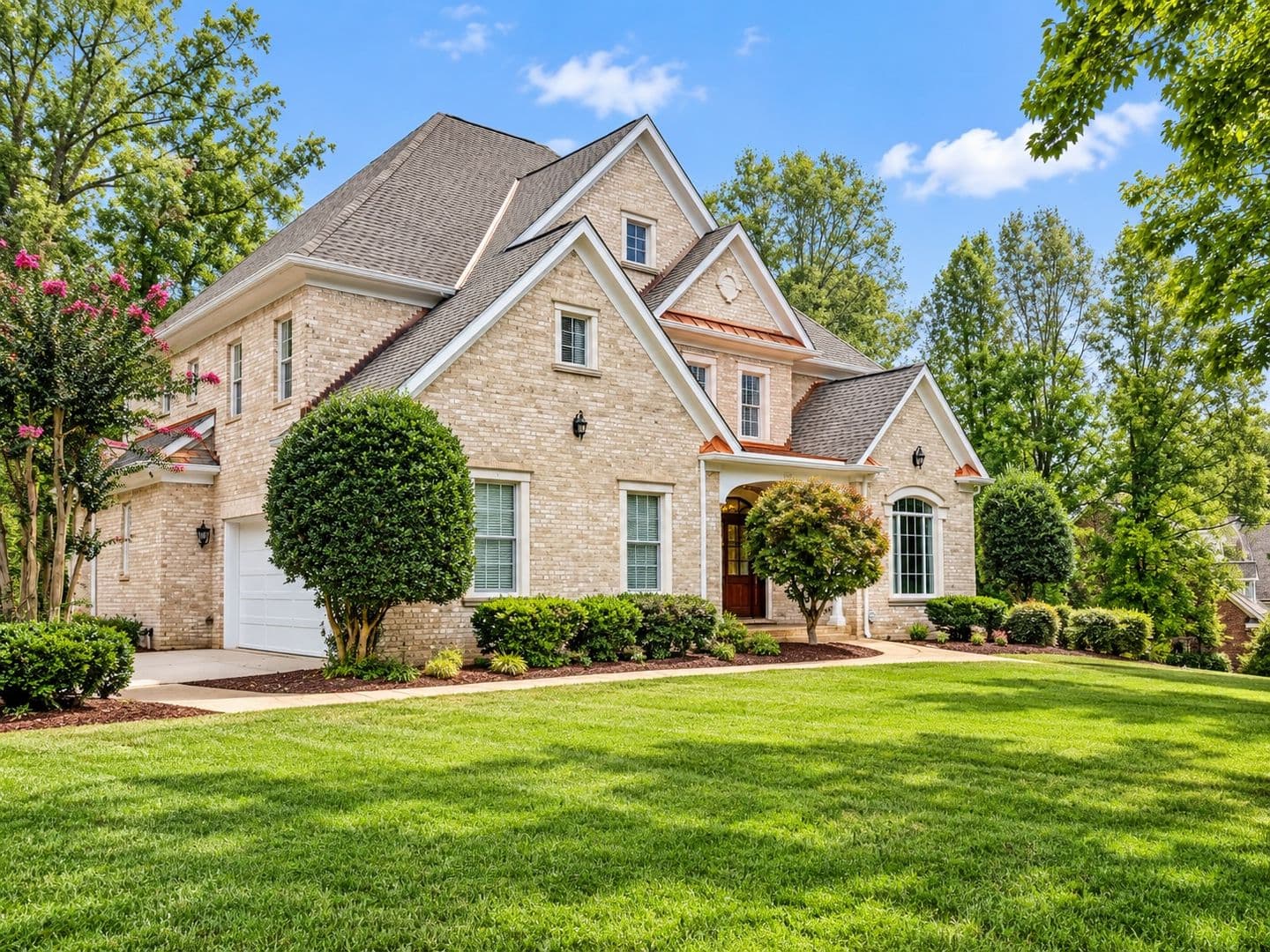 Summerfield House: 7517 Henson Forest Drive