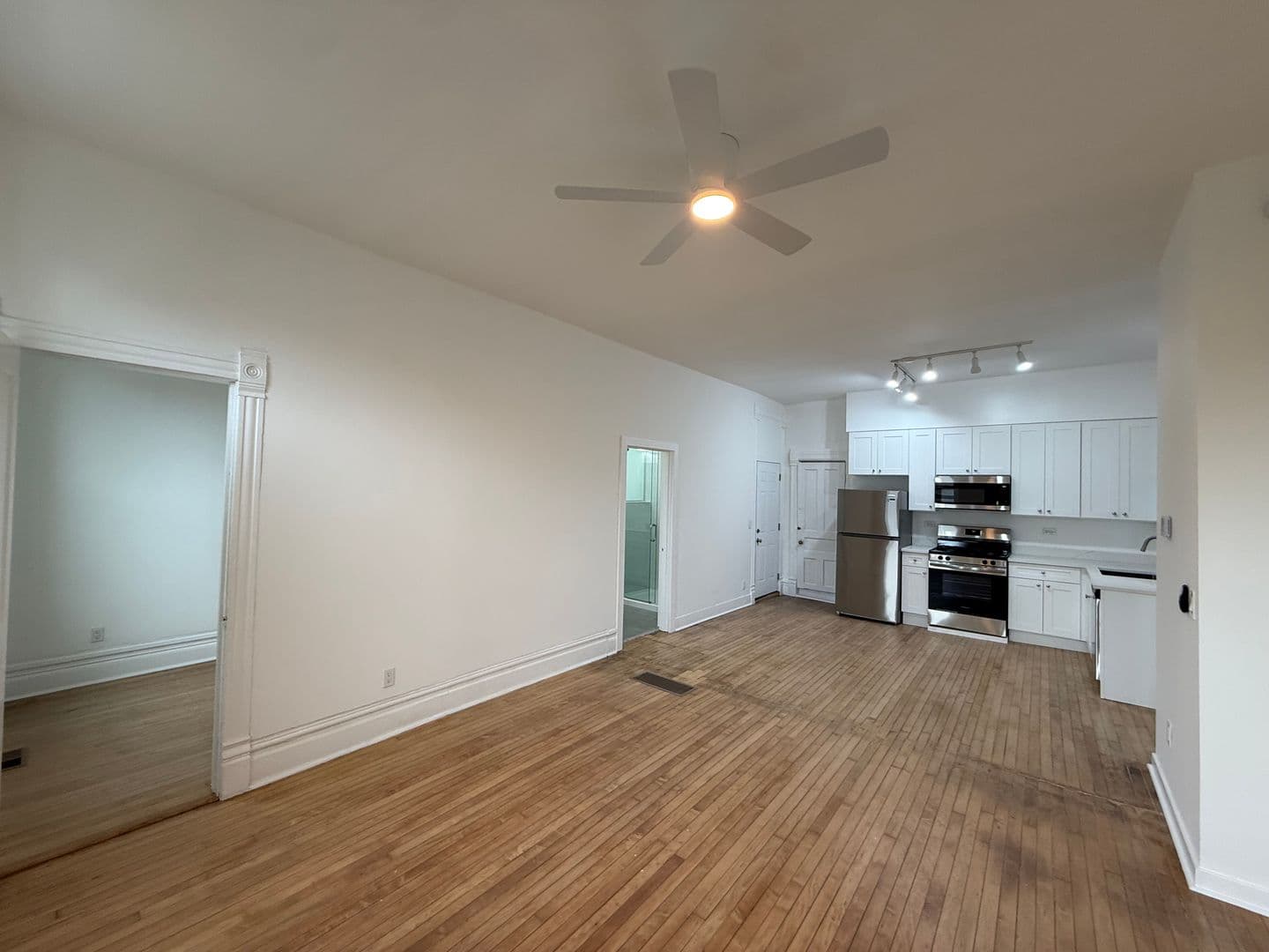 Chicago Apartment: 1634 W 21st Street