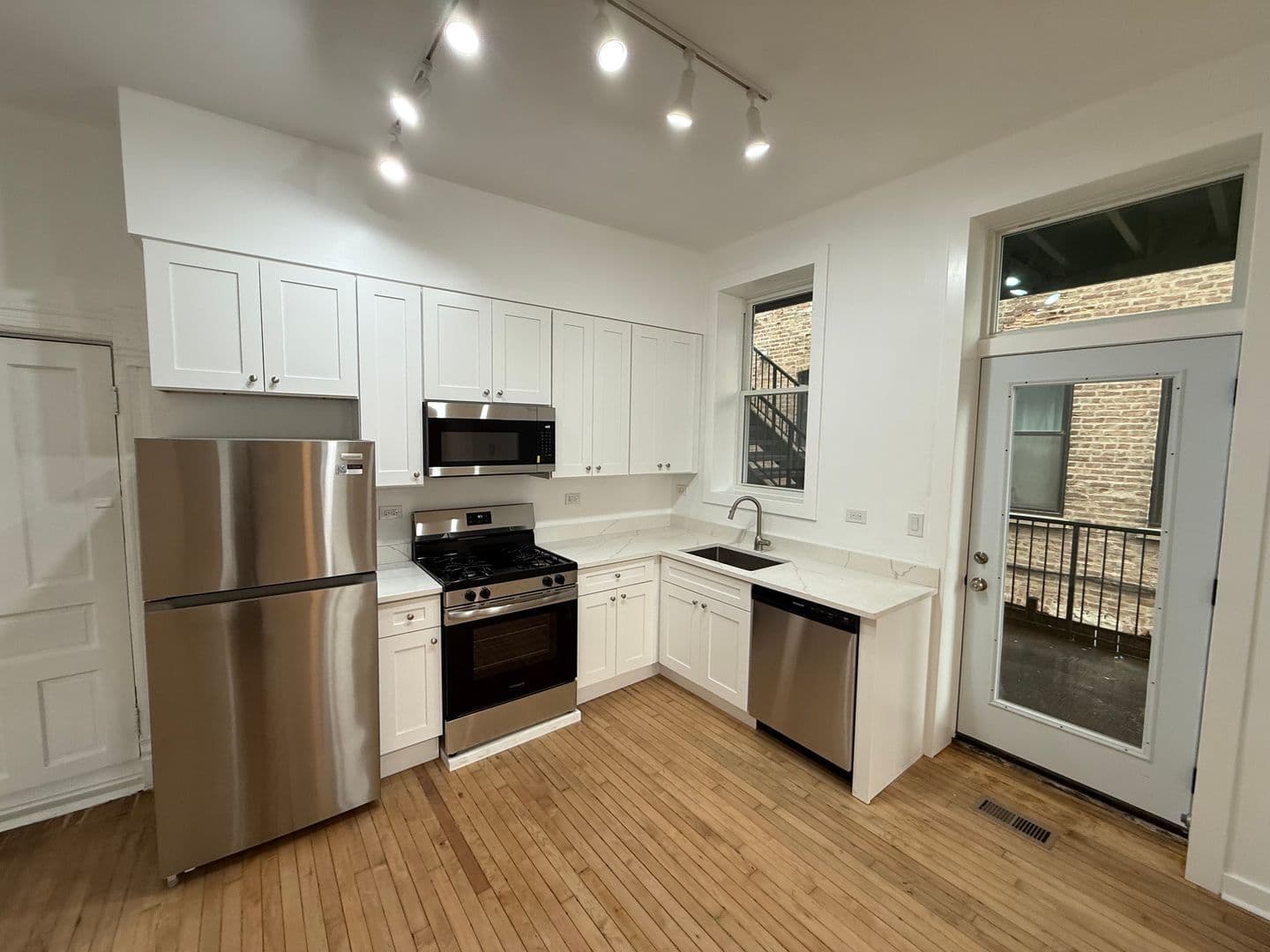 Chicago Apartment: 1634 W 21st Street