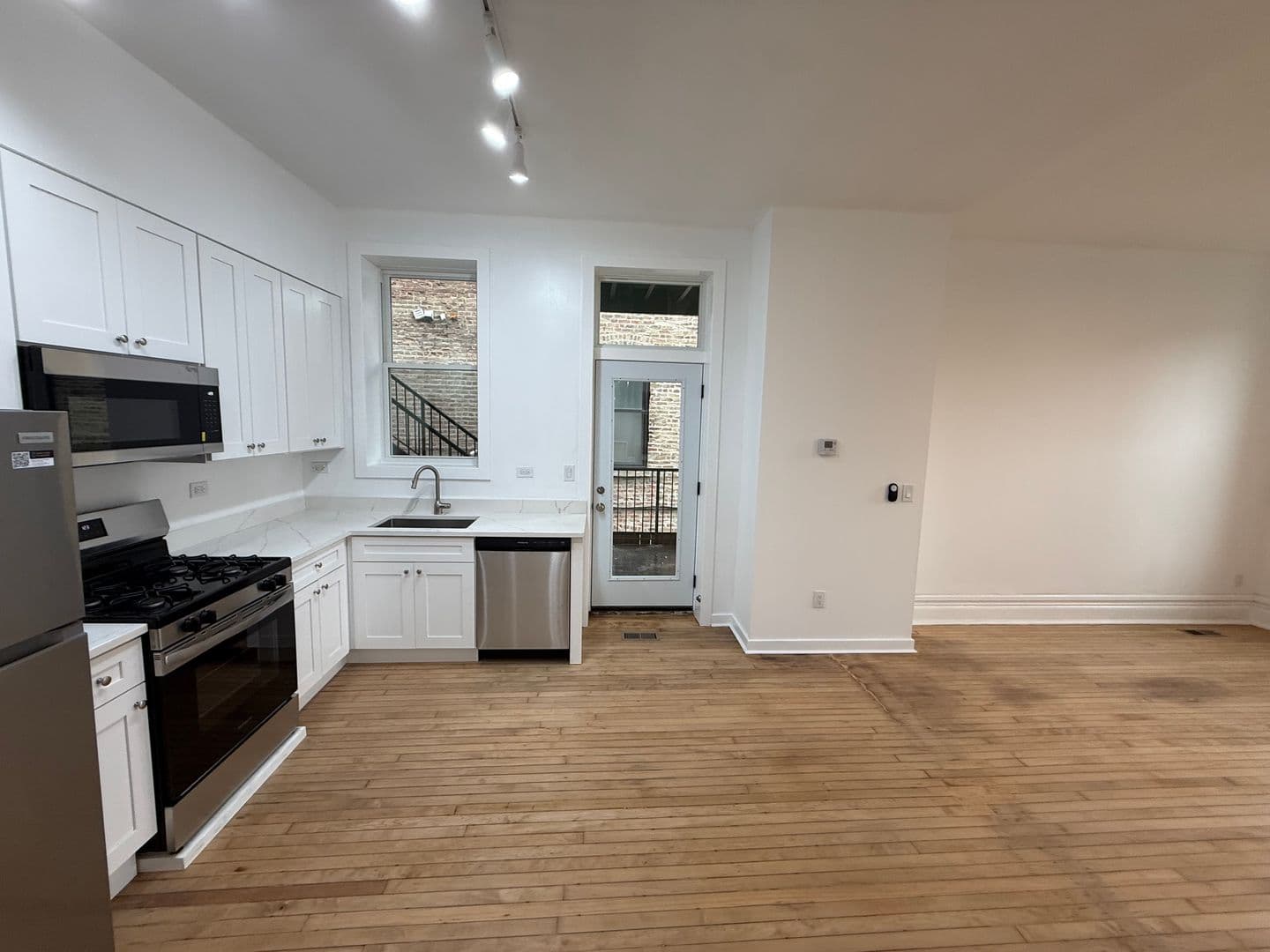 Chicago Apartment: 1634 W 21st Street