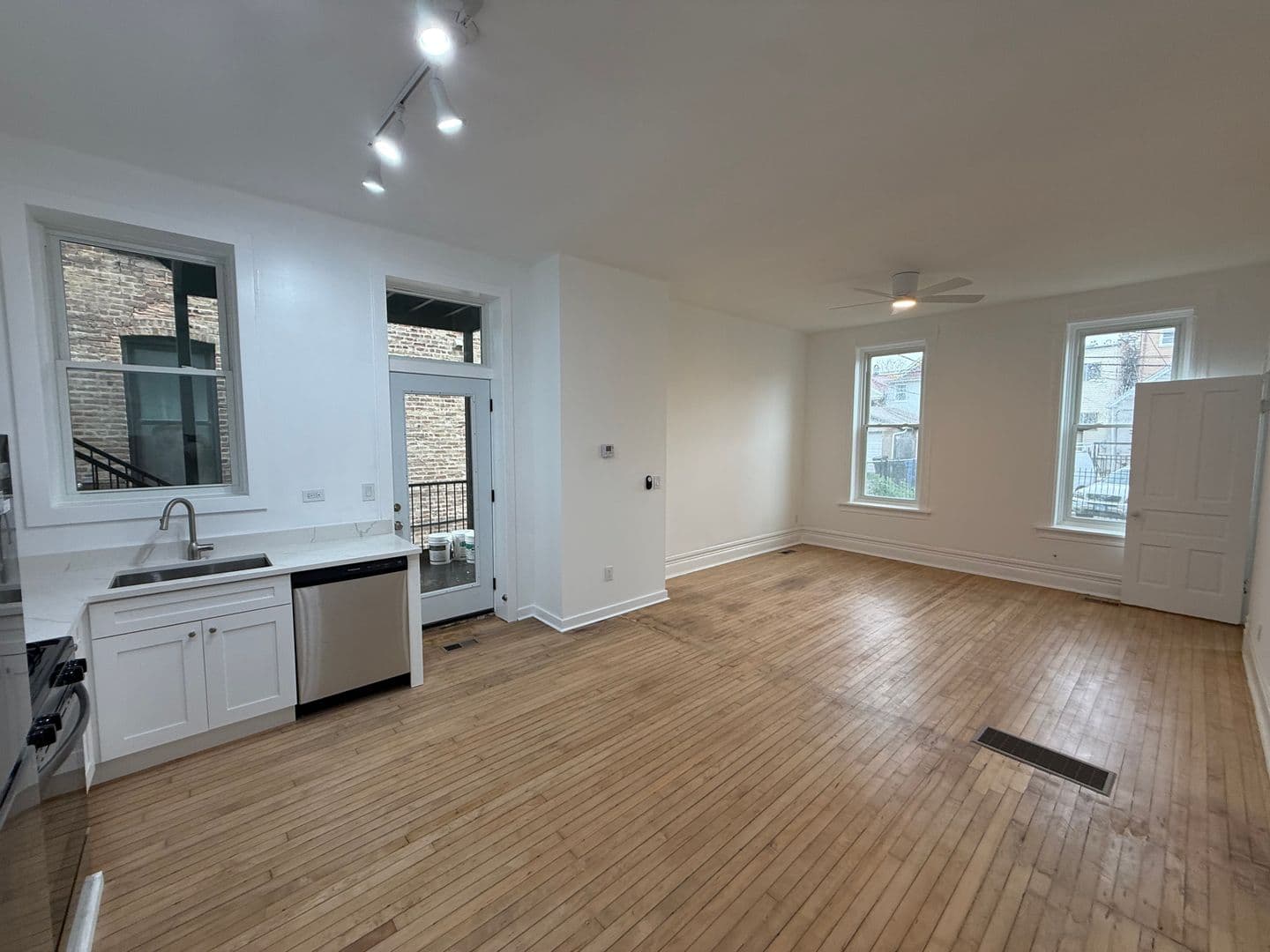 Chicago Apartment: 1634 W 21st Street