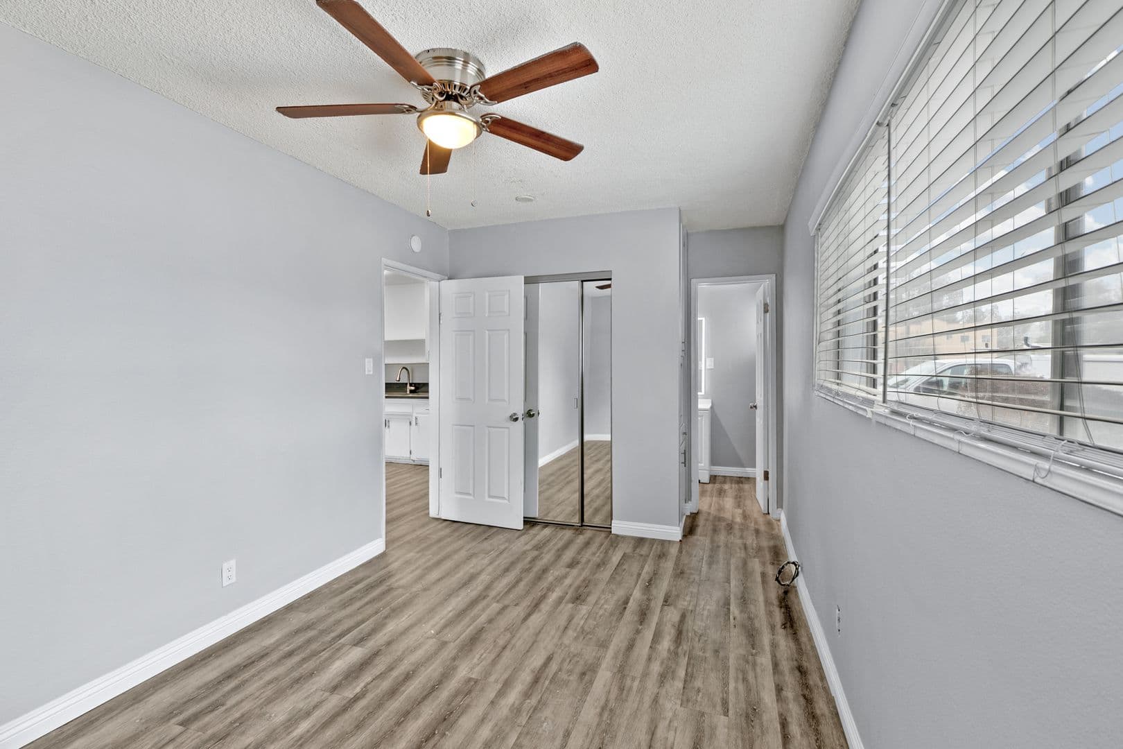 Long Beach Apartment: 1315 W 19th Street
