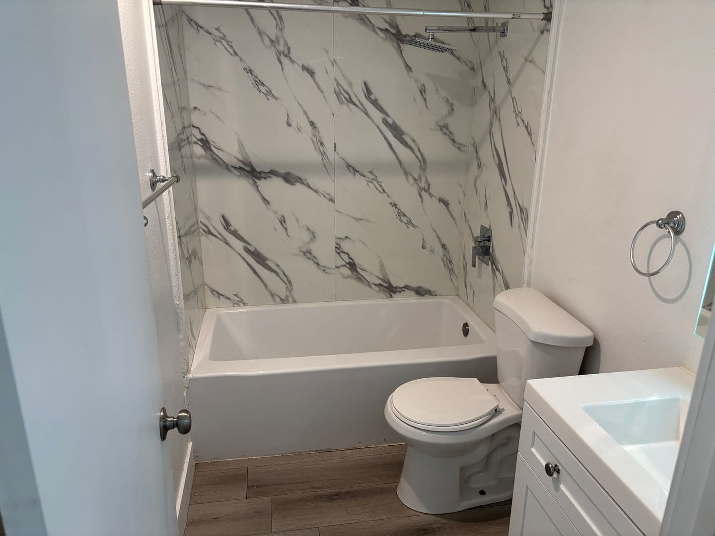 Santa Ana Apartment: 1114 W Santa Ana