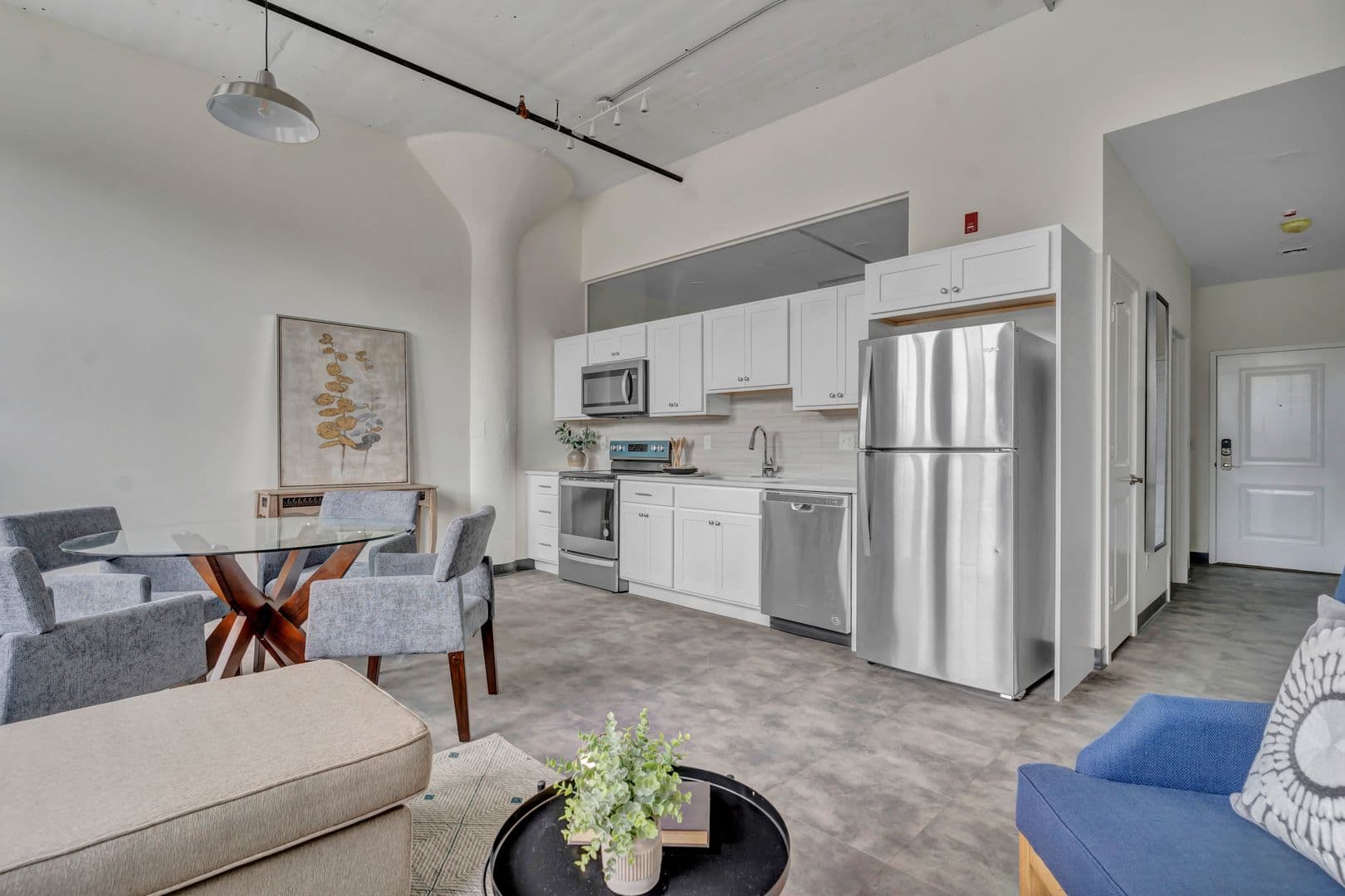 Springfield Apartment: 151 Chestnut St