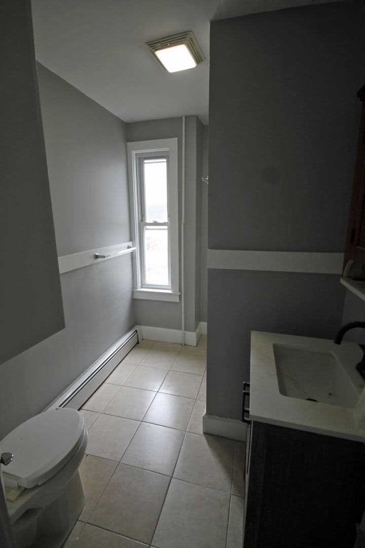 Ware Apartment: 21 - 23 Maple Ave