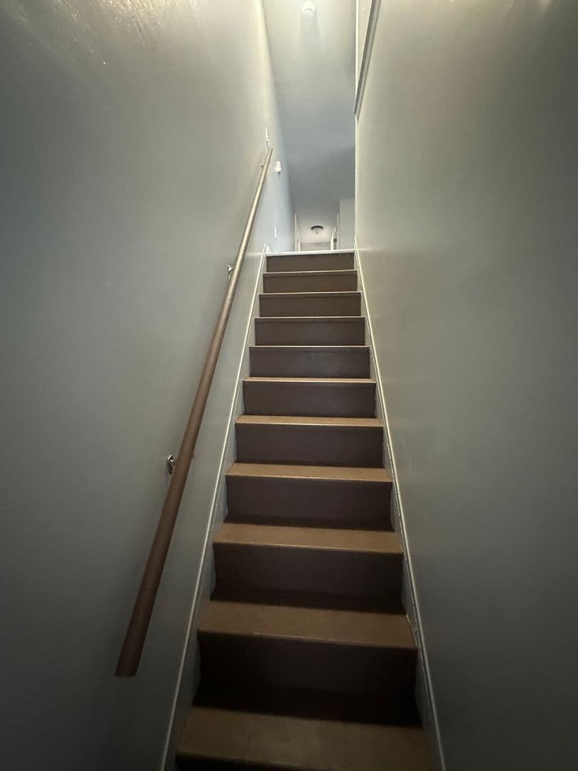 Chicopee Apartment: 2-10 Dwight St