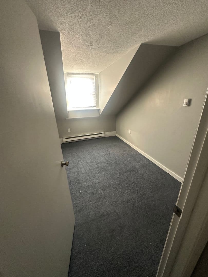 Chicopee Apartment: 2-10 Dwight St