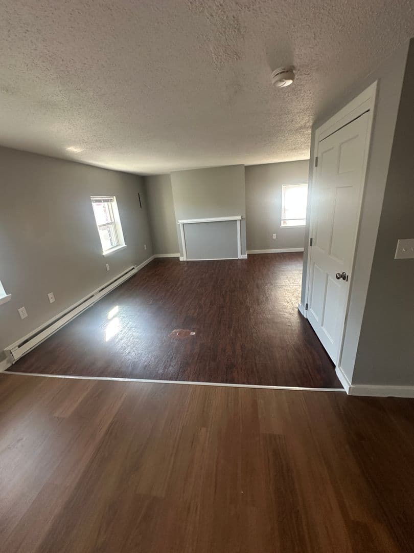 Chicopee Apartment: 2-10 Dwight St