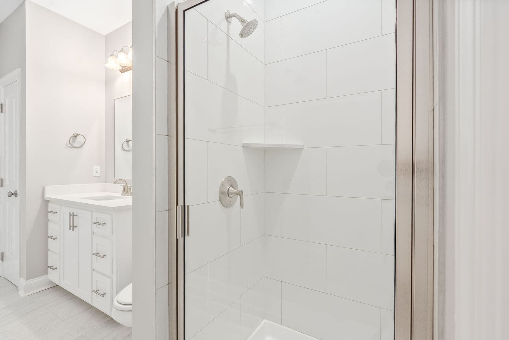 Auburn Apartment: Downs Way