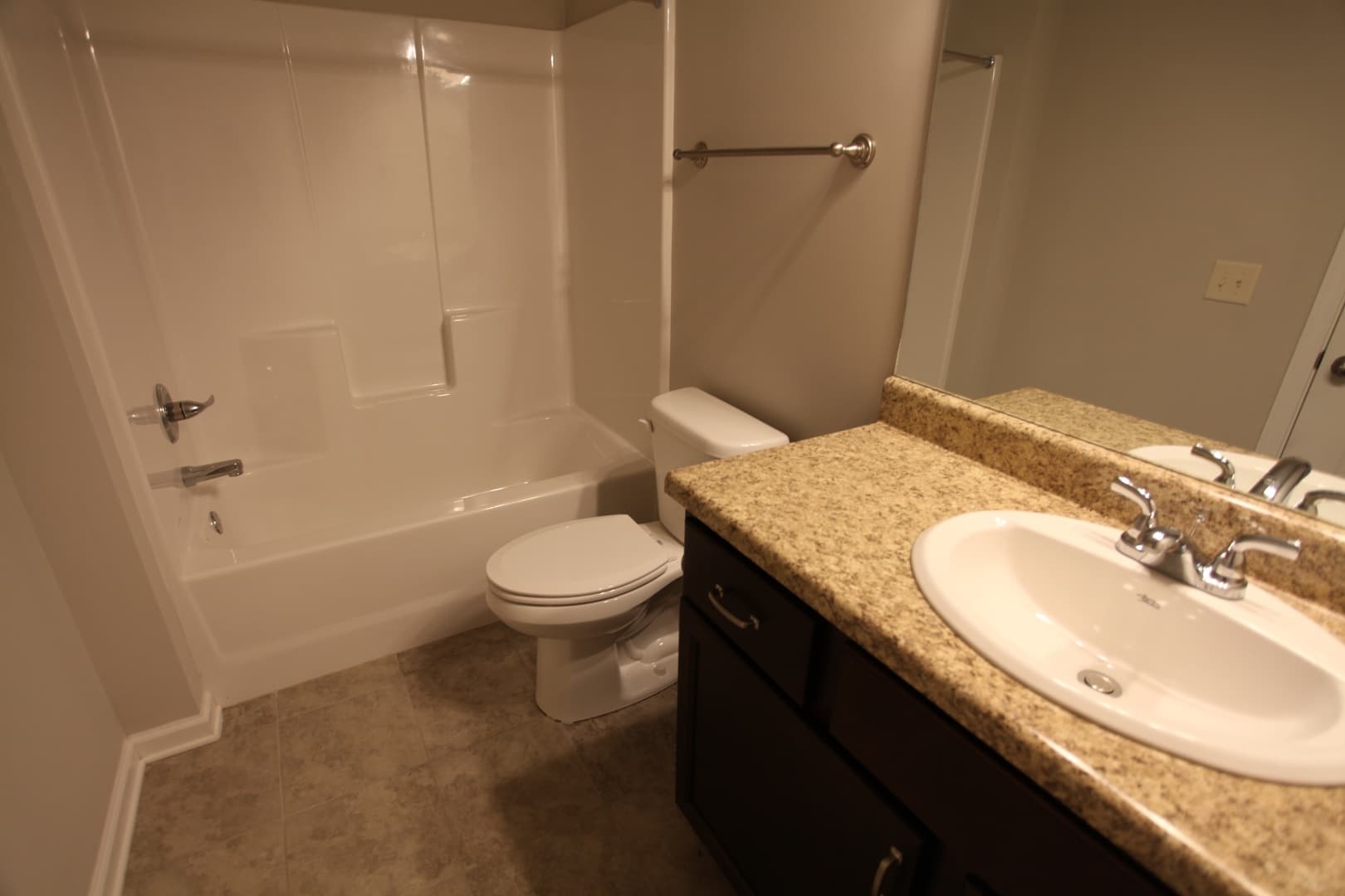 Auburn House: 339 N College Street Unit 3