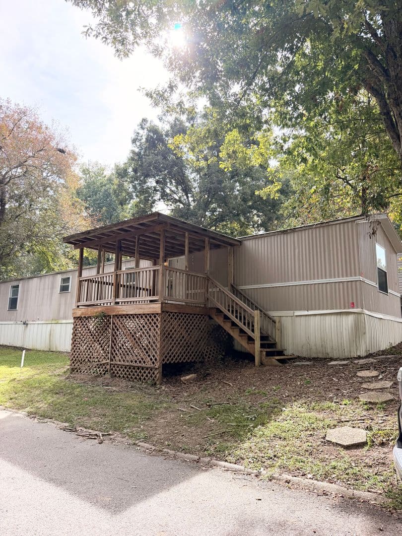 Auburn House: 1100 Stonegate Dr Lot 227