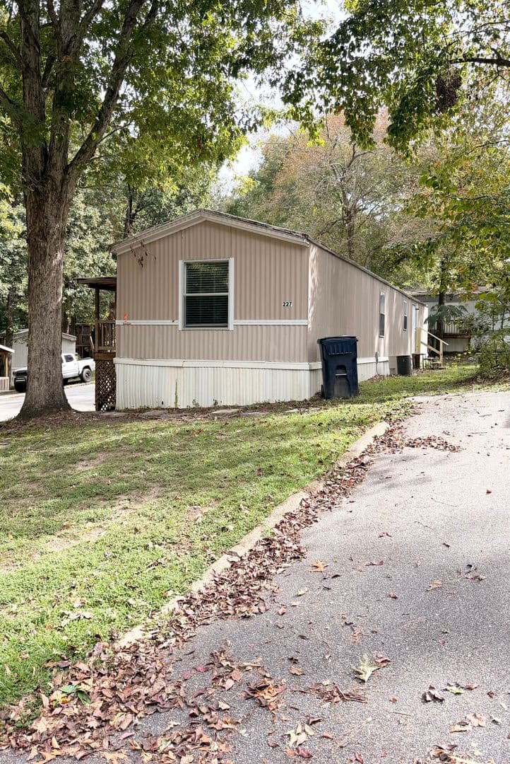 Auburn House: 1100 Stonegate Dr Lot 227