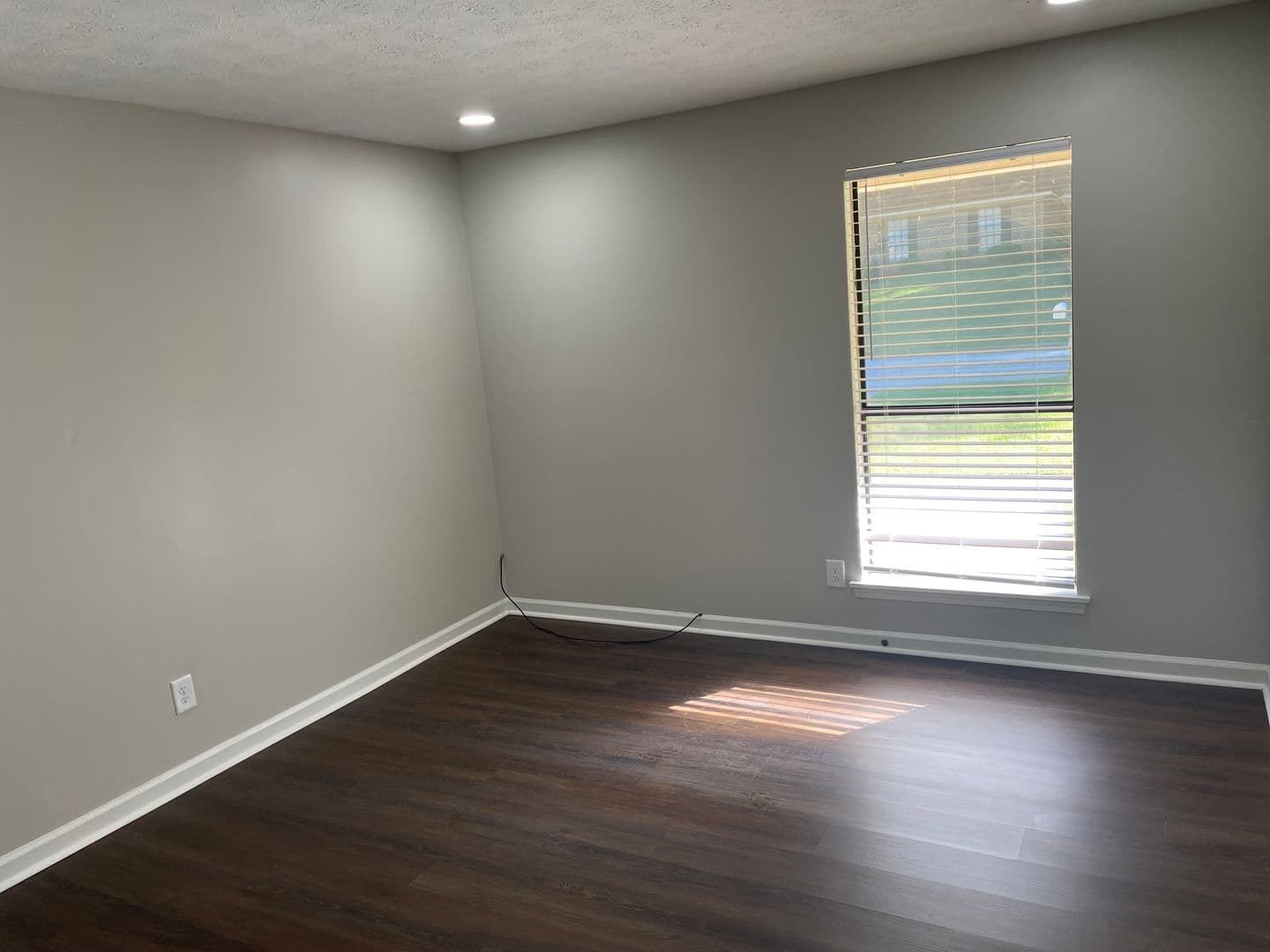 Auburn House: 1381 Hampton Drive