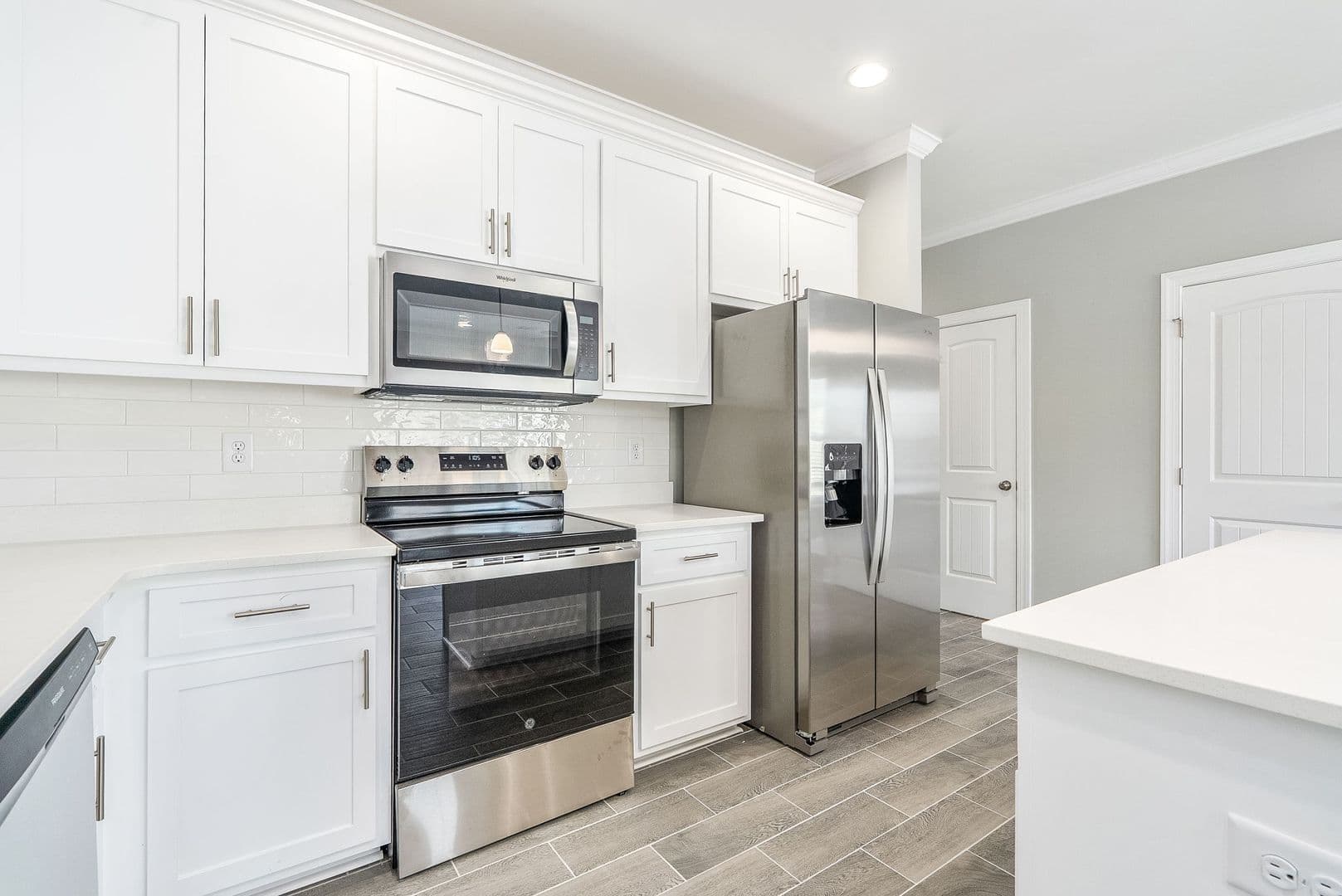 Auburn House: 2038 Downs Way