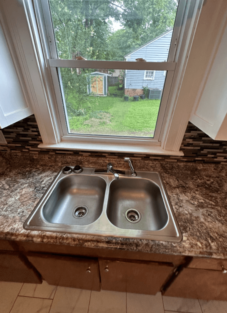Opelika House: 203 Vaughan Ave