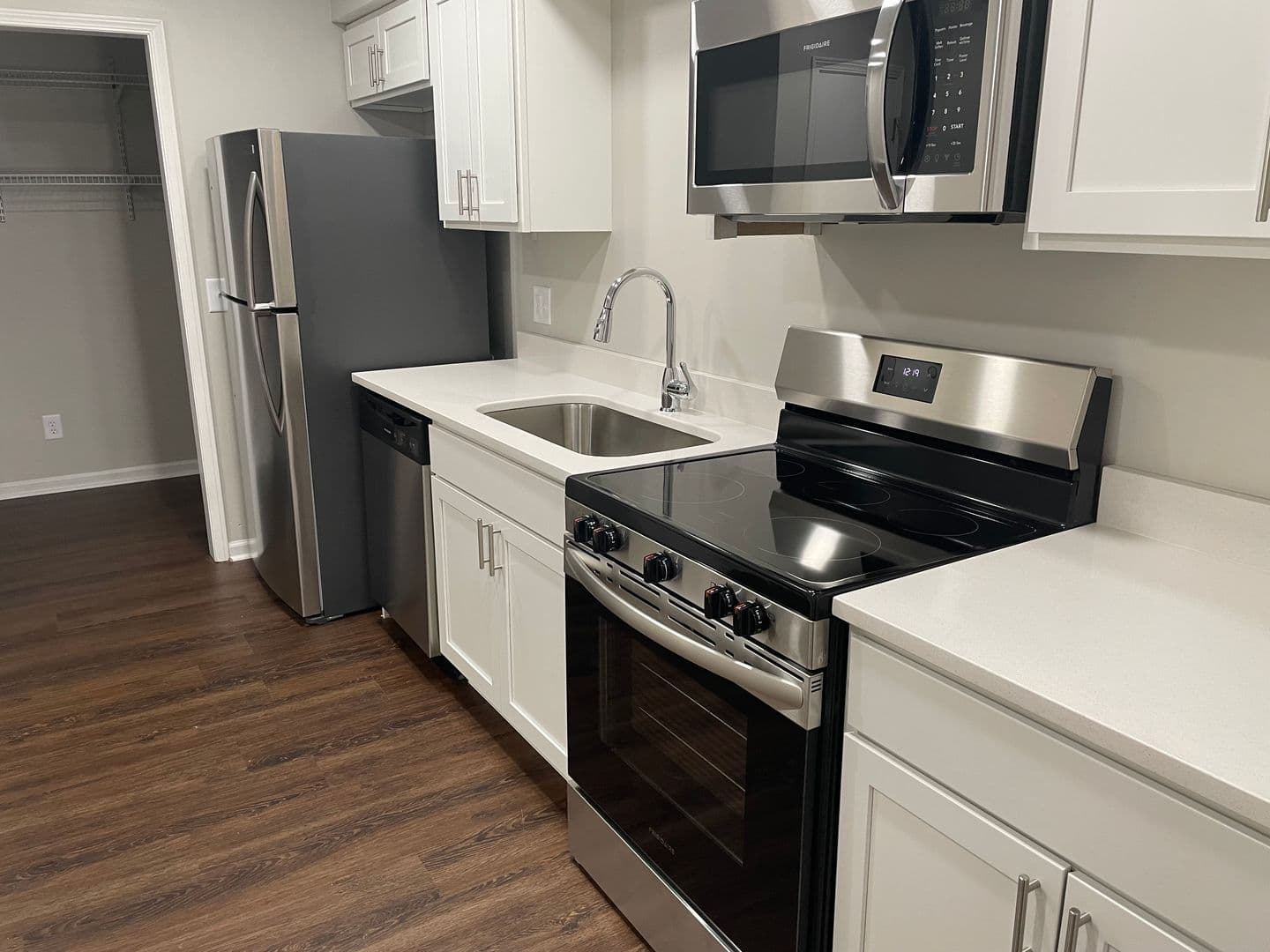 Auburn House: 1381 Hampton Drive