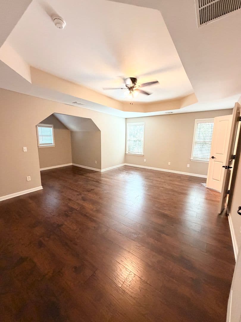 Auburn House: 1173 Weatherford St
