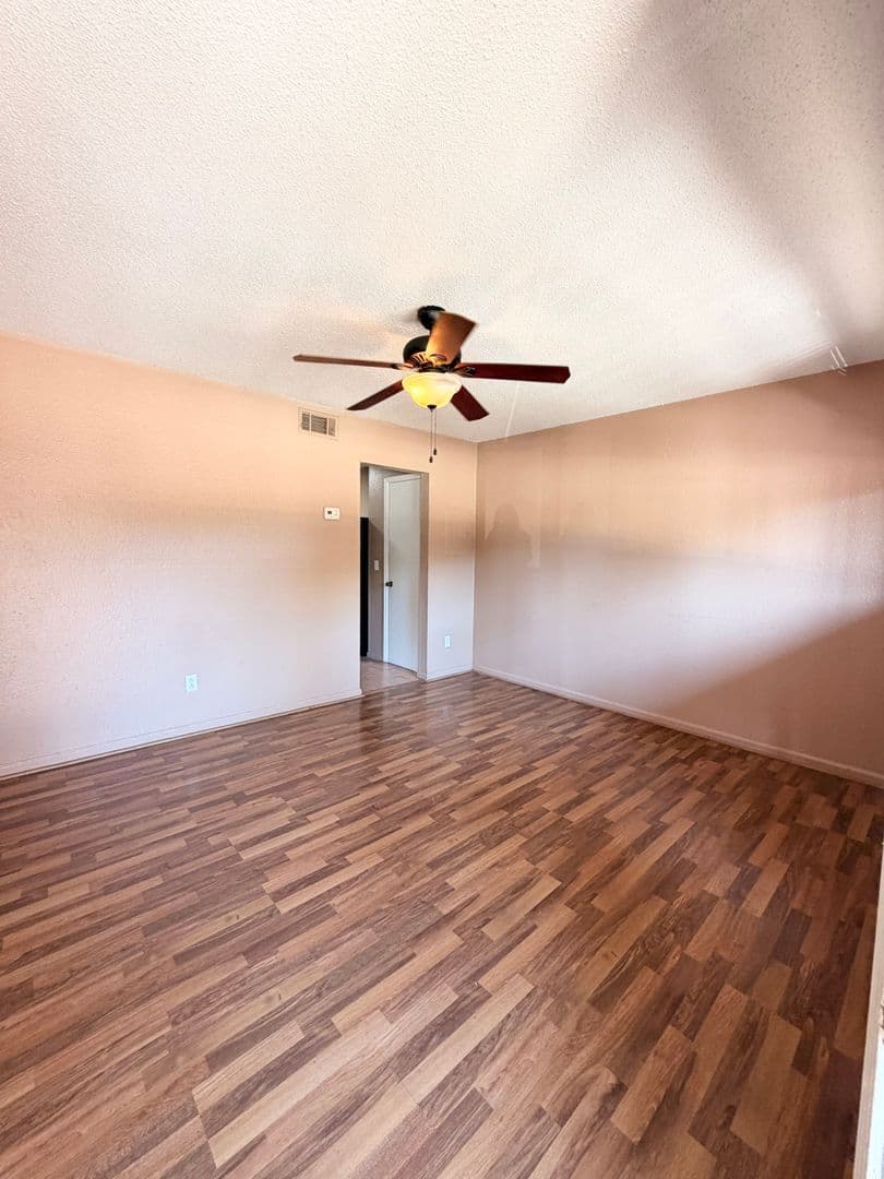 Auburn Apartment: 449 N Ross St