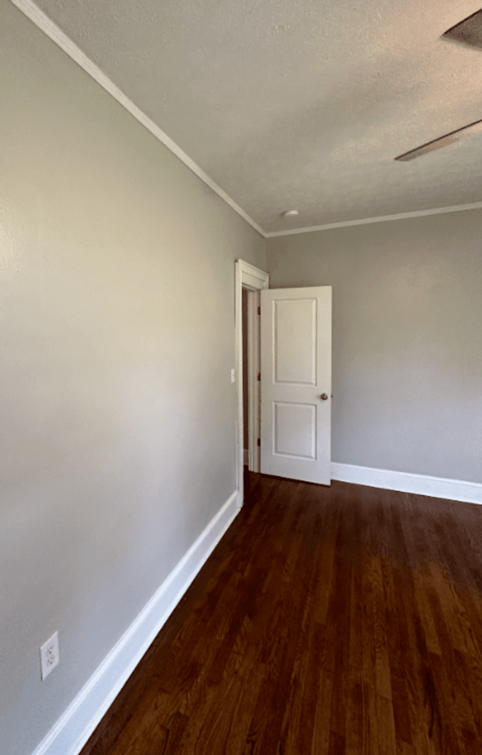 Opelika House: 203 Vaughan Ave