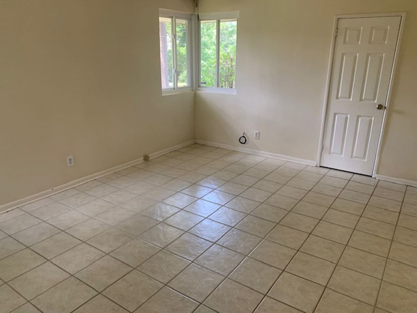 Auburn House: 1209 Loftin Dr
