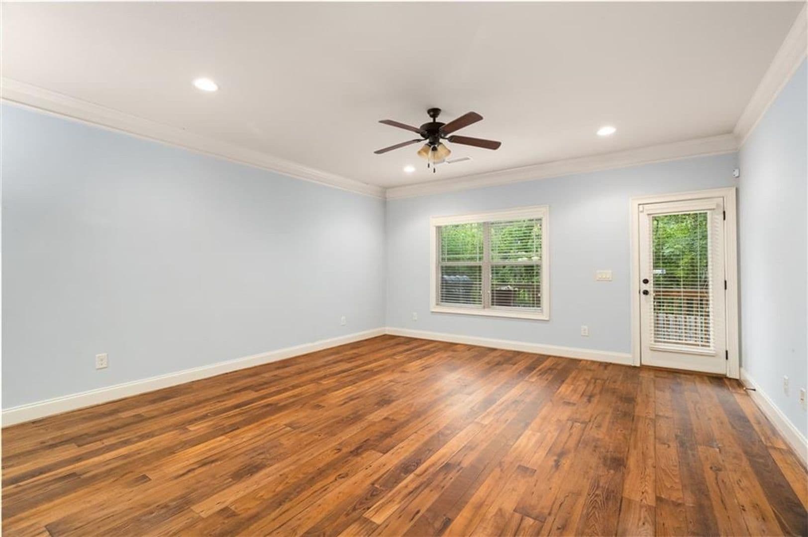 Auburn House: 178 Denali Ln
