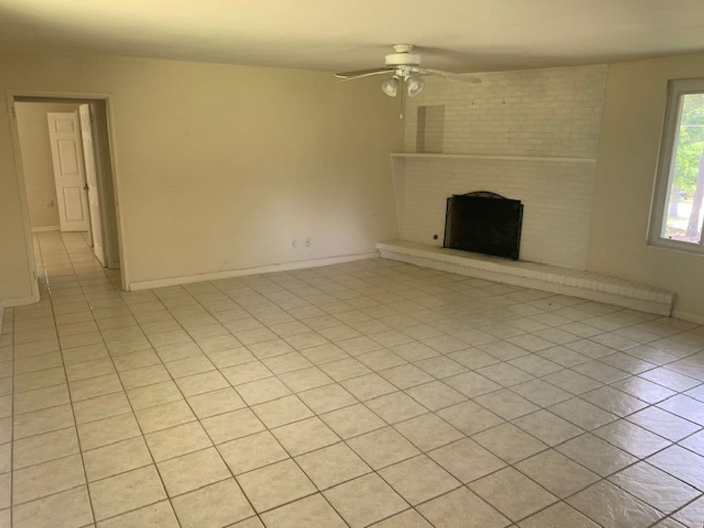 Auburn House: 1209 Loftin Dr
