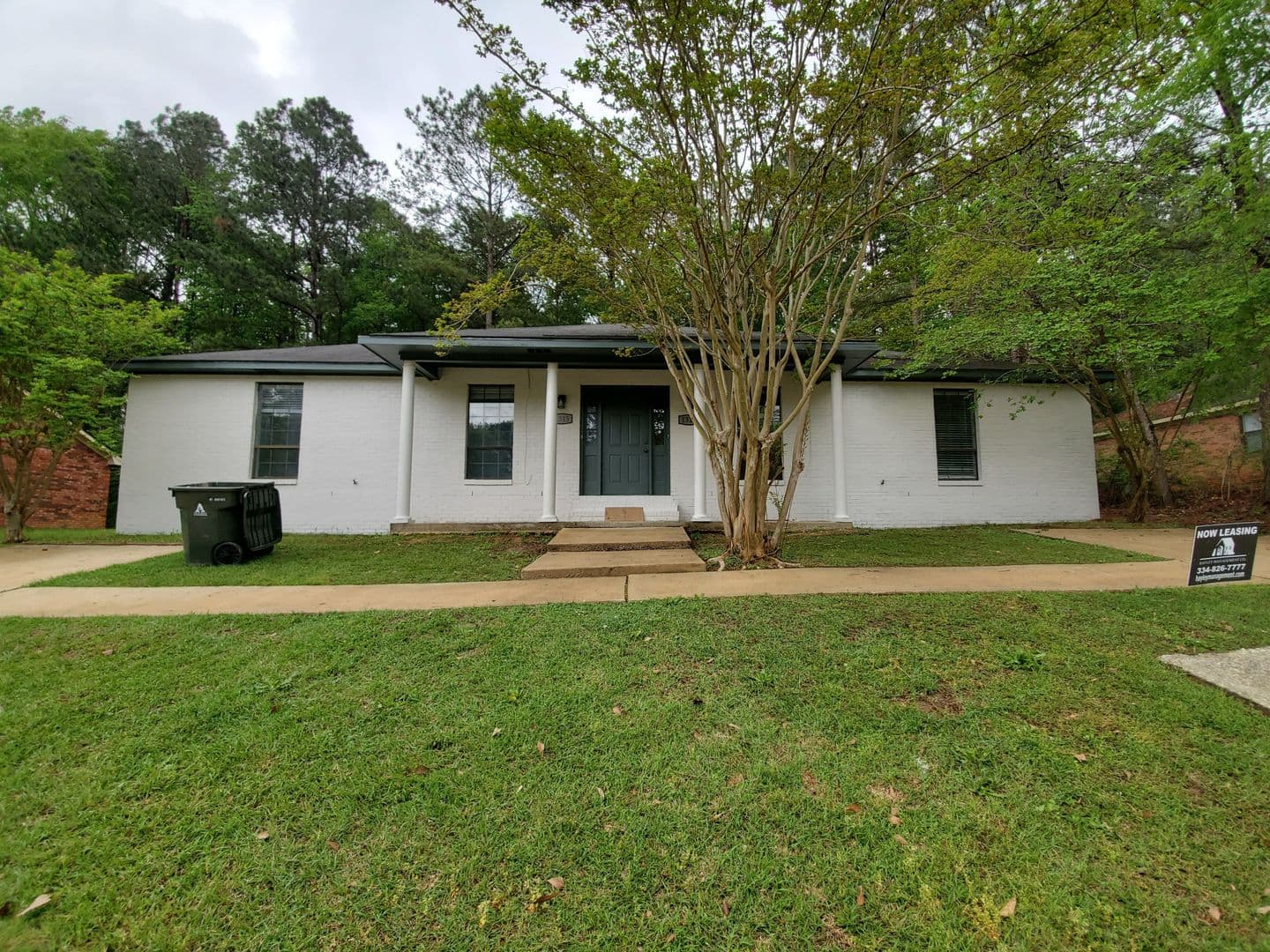 Auburn House: 1313 Hampton Dr