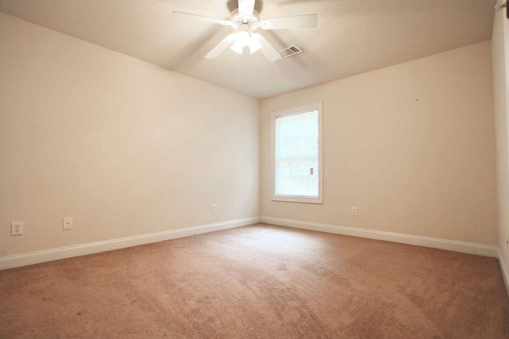 Auburn Apartment: Eagles Landing