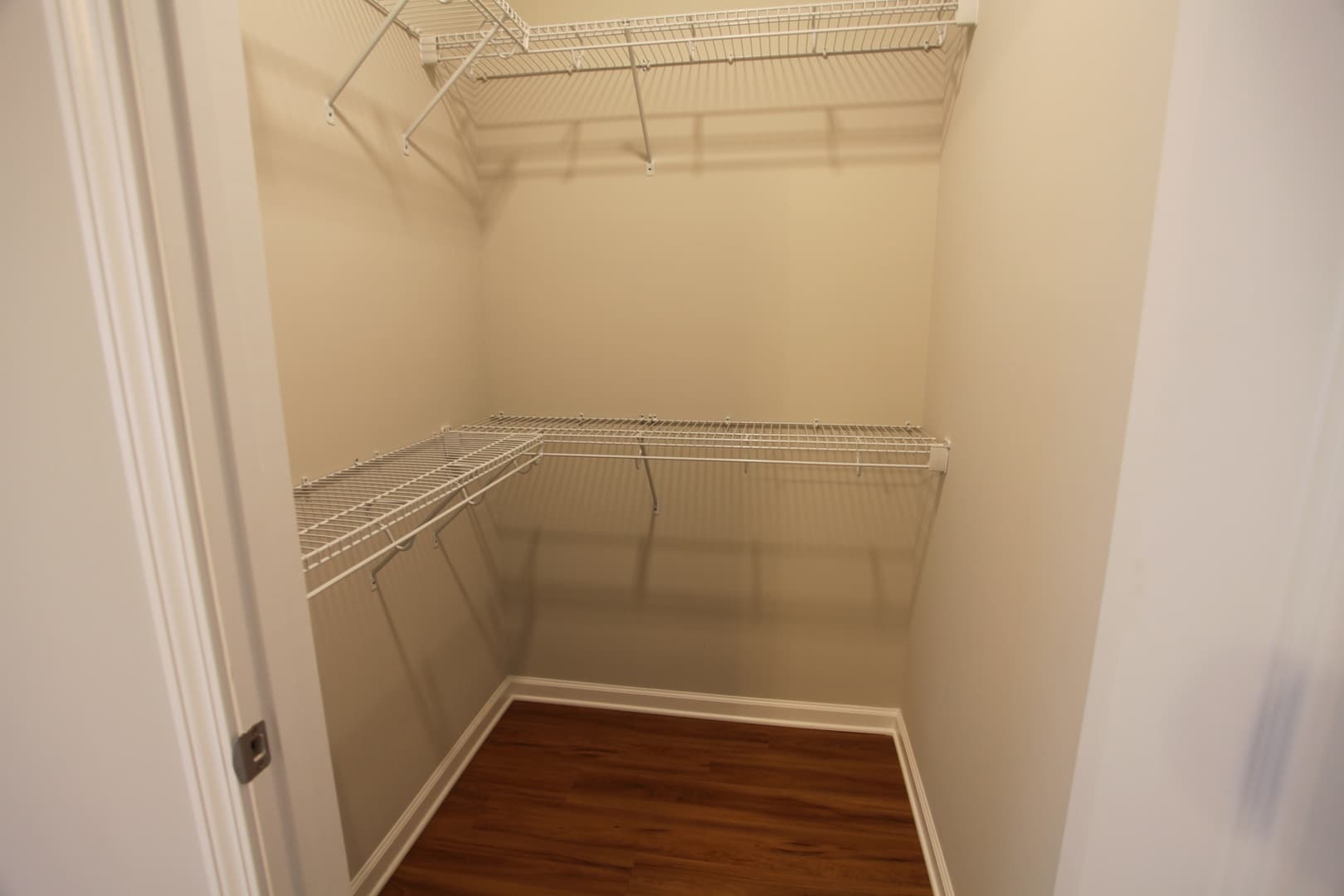 Auburn House: 339 N College Street Unit 3