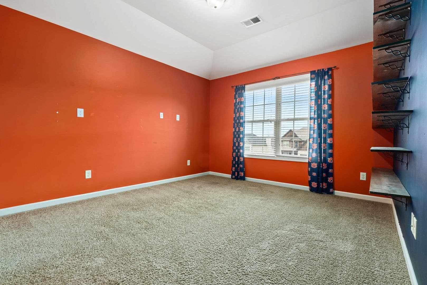 Opelika House: 2904 Ashley Lane