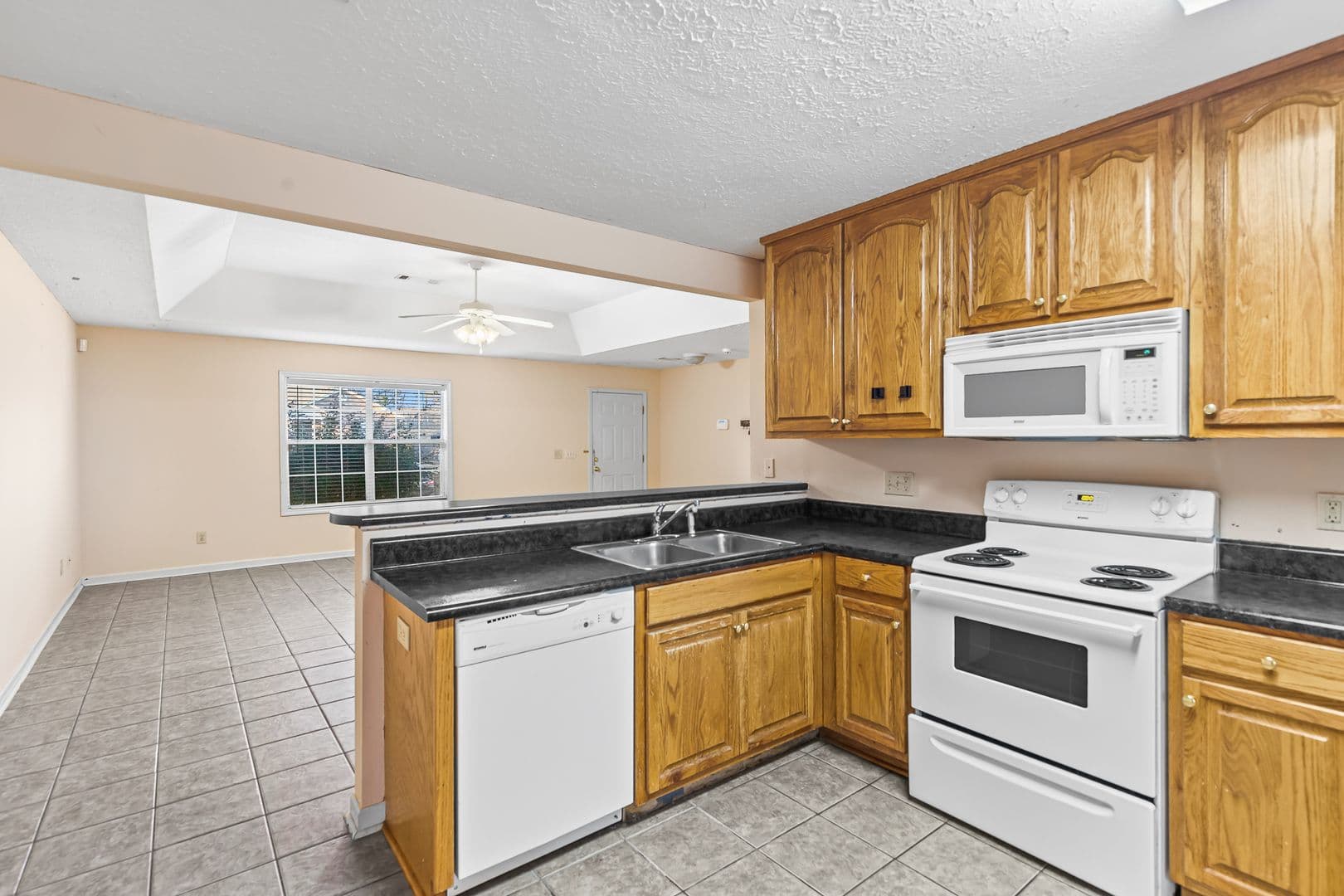 Auburn Apartment: Longleaf Crossing