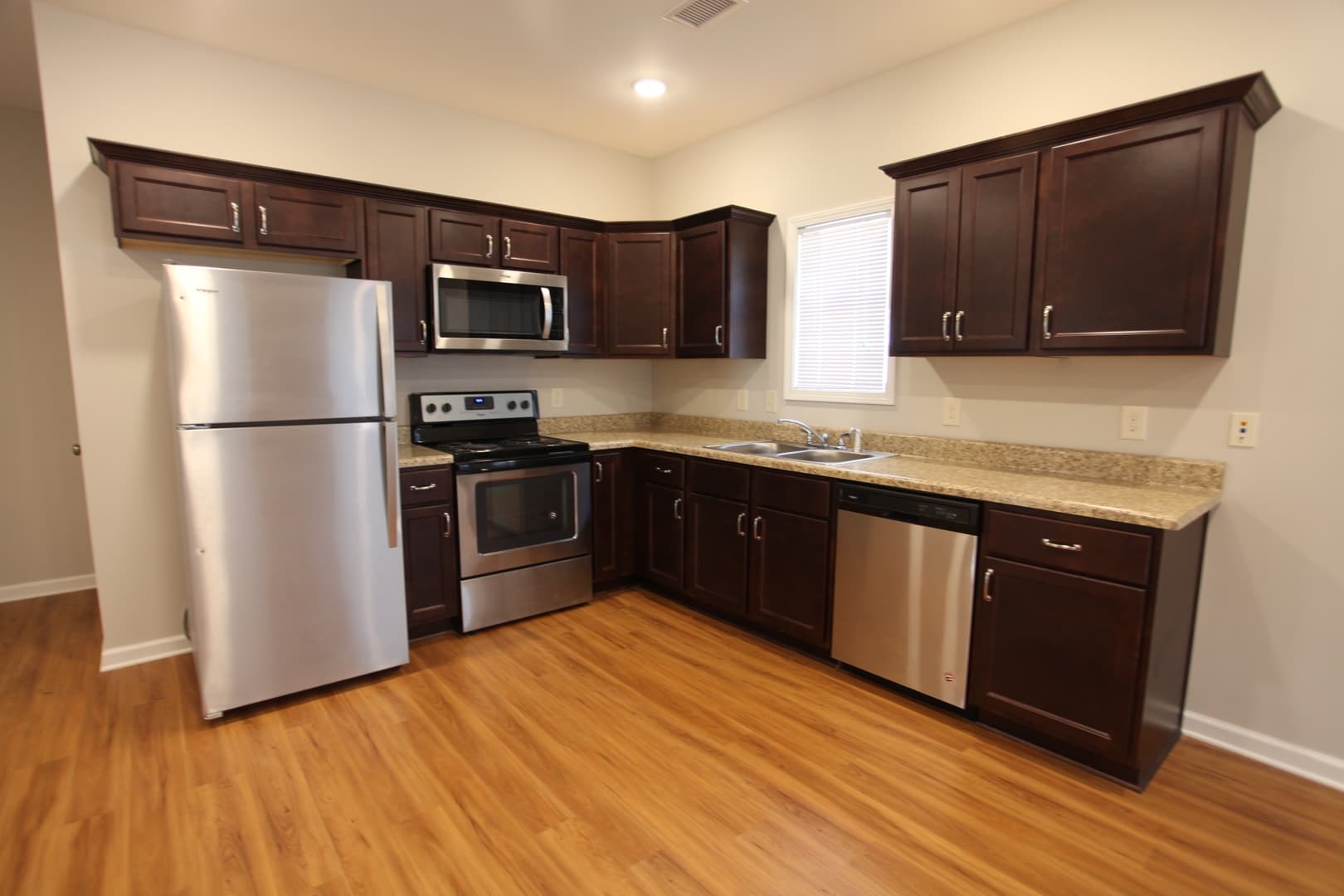 Auburn House: 339 N College Street Unit 3