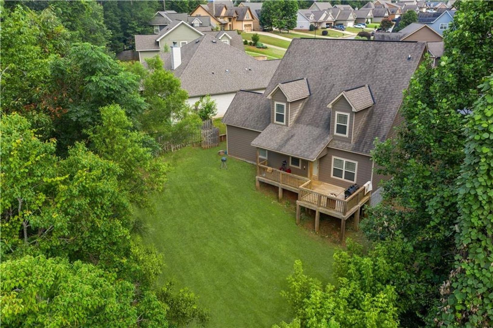Auburn House: 178 Denali Ln