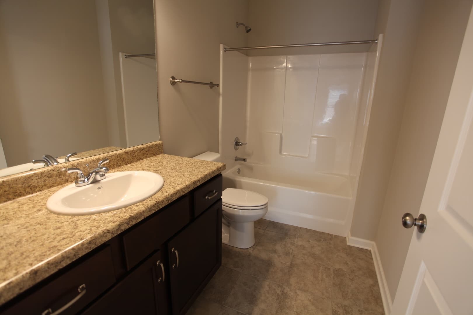Auburn House: 339 N College Street Unit 3