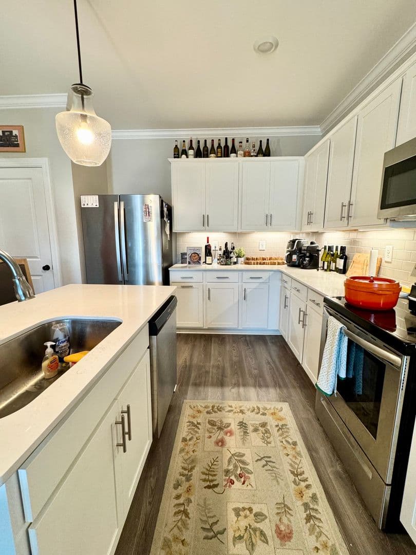 Auburn House: 504 Grey Oak Circle