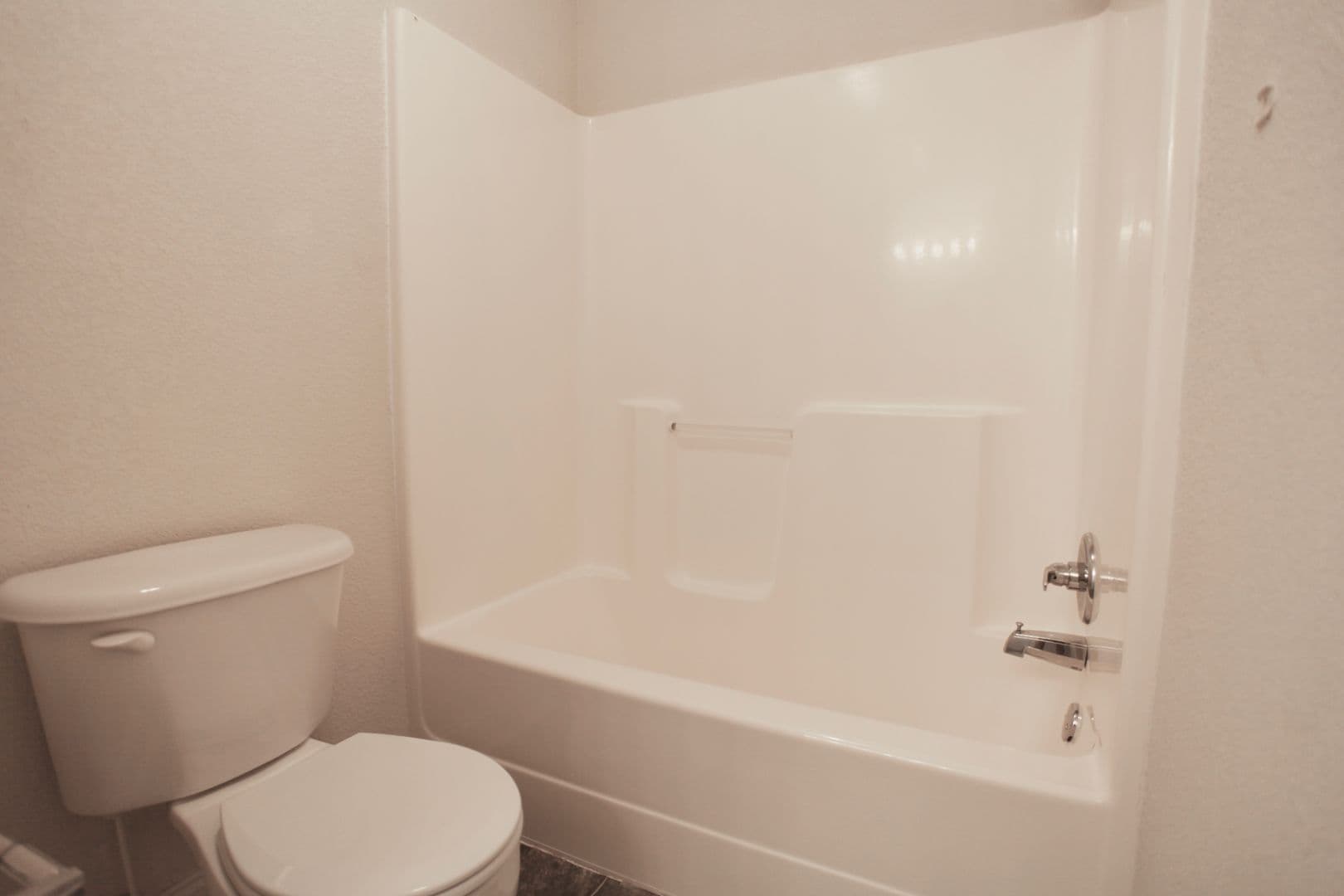 Auburn Apartment: Eagles Landing