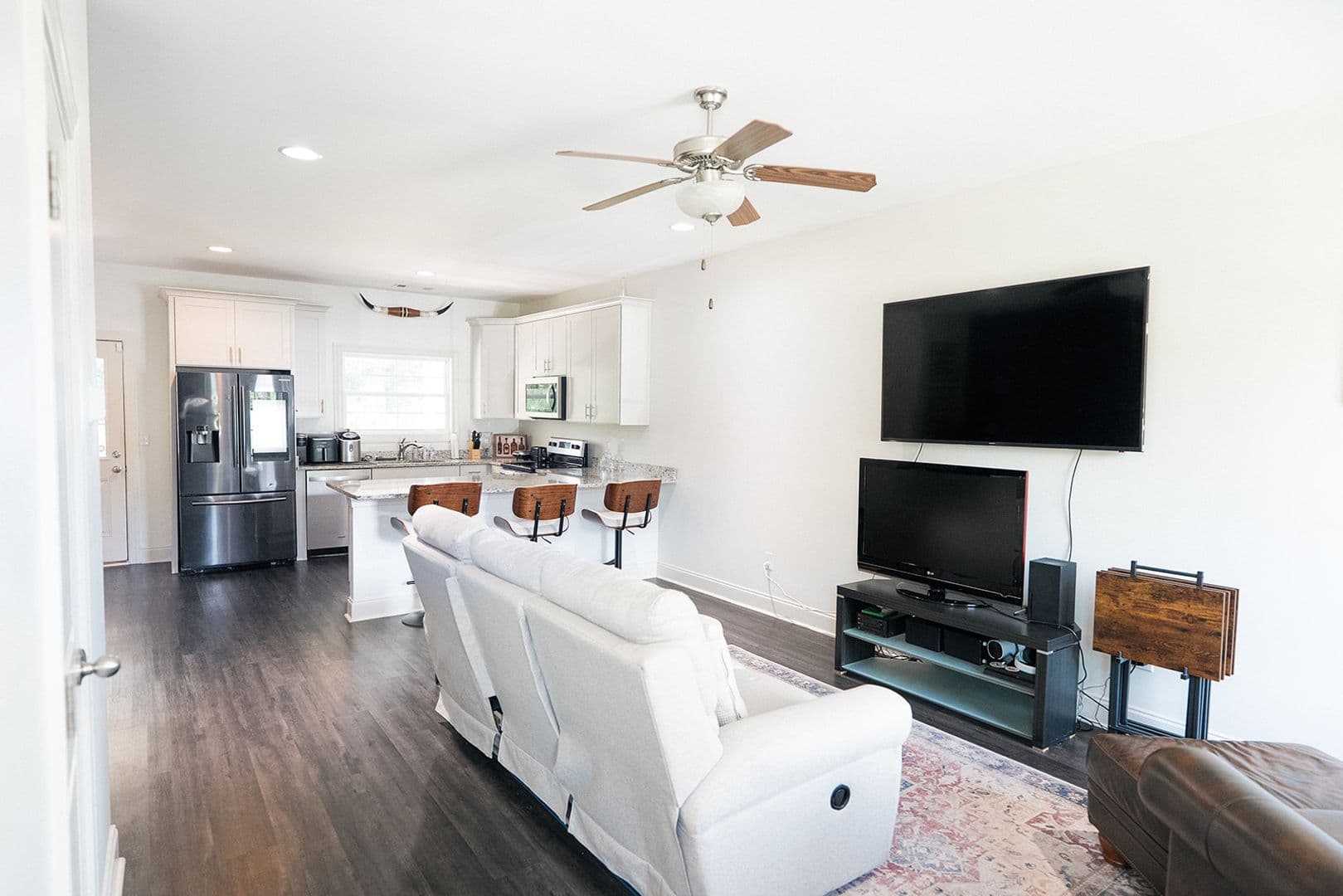 Opelika House: 3855 Academy Dr Unit 104