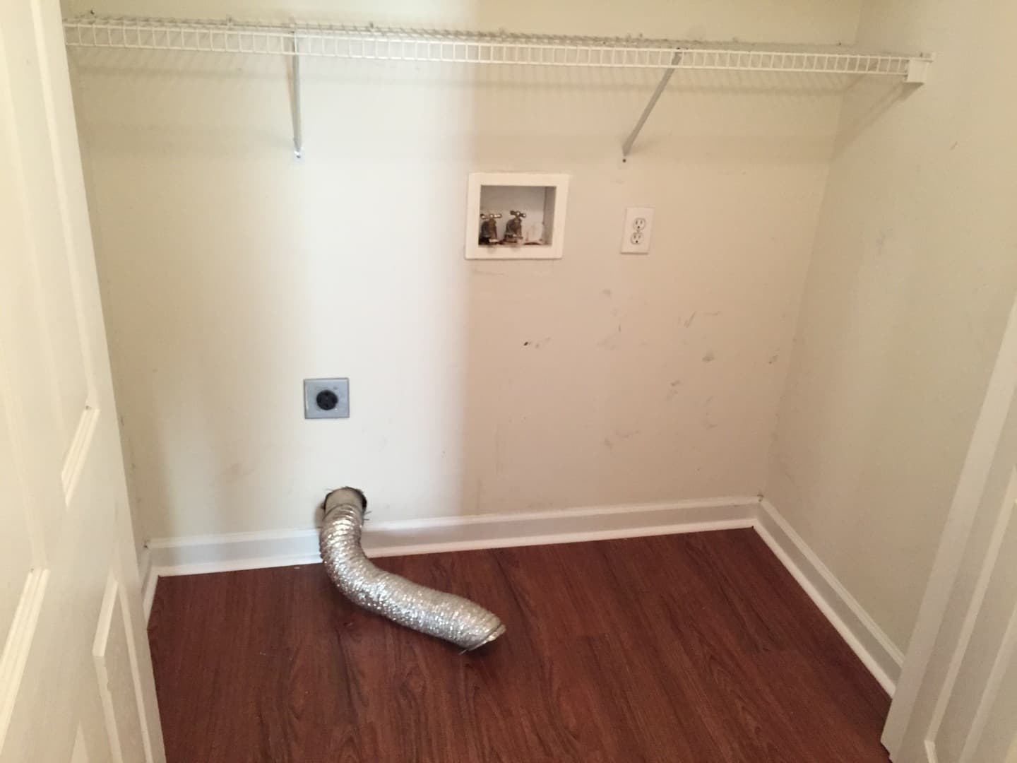 Auburn House: 738 Tanglewood Ave