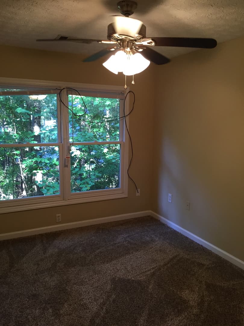 Auburn House: 738 Tanglewood Ave
