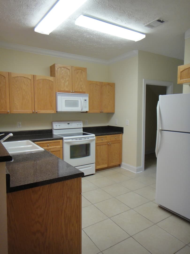 Auburn House: 3260 Millcreek Road 109