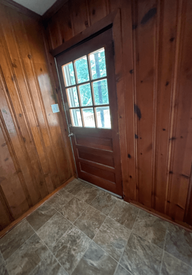 Opelika House: 203 Vaughan Ave