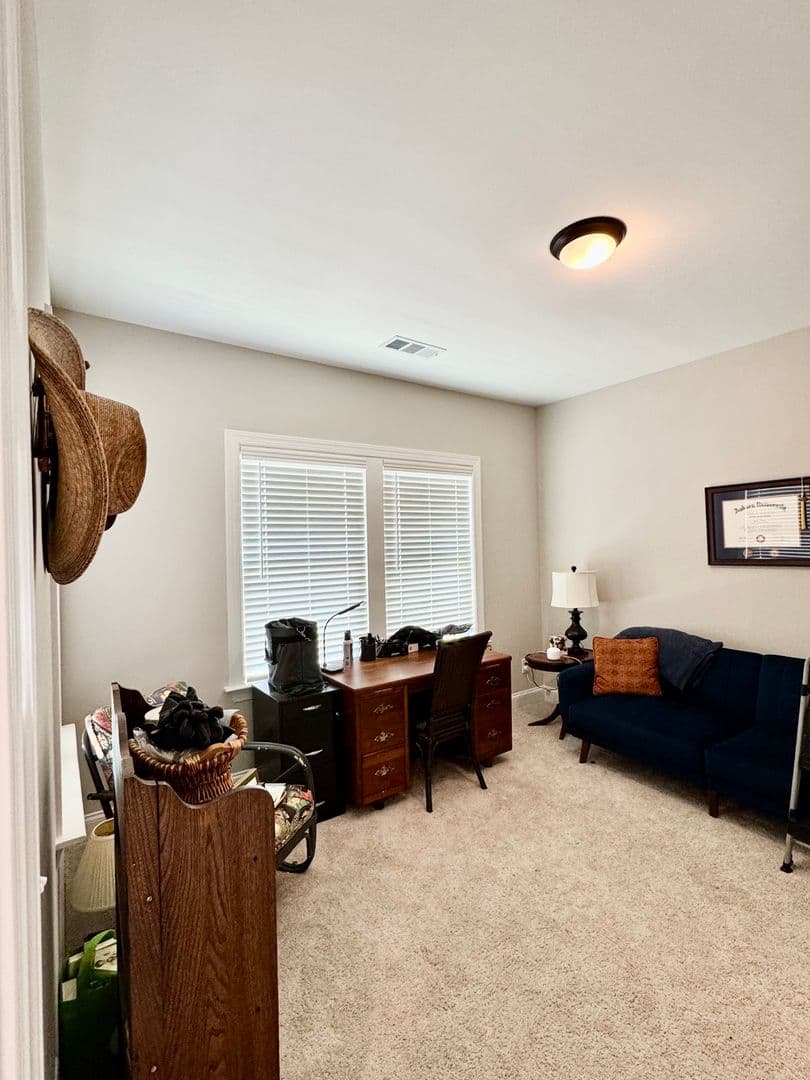 Auburn House: 504 Grey Oak Circle