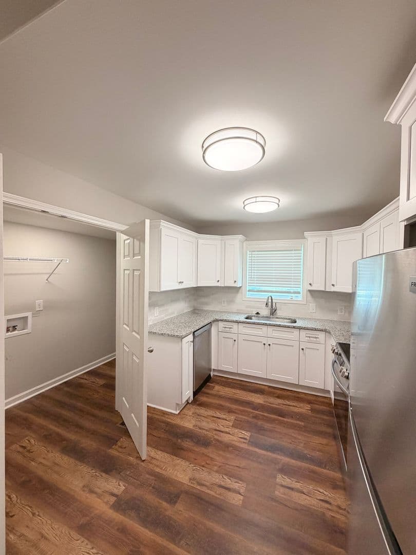 Auburn House: 1571 Saugahatchee Rd