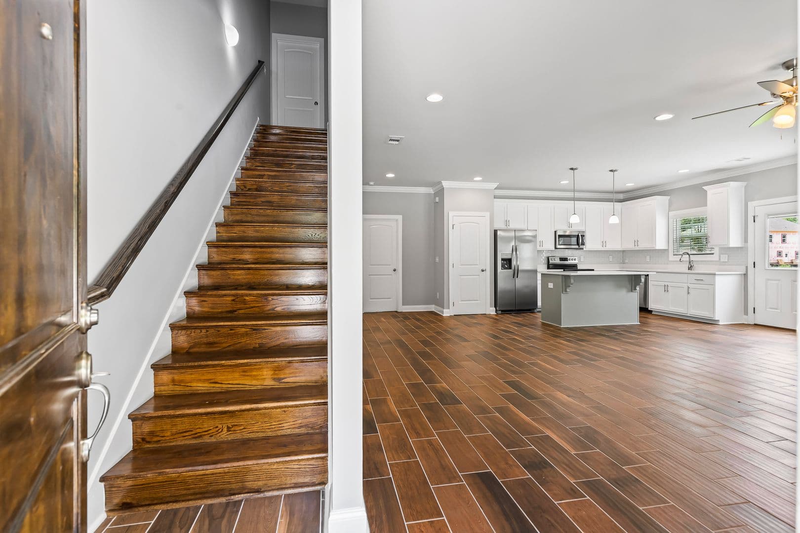 Auburn Apartment: Downs Way