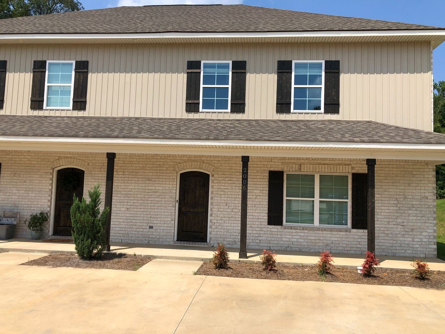 Auburn Apartment: Downs Way