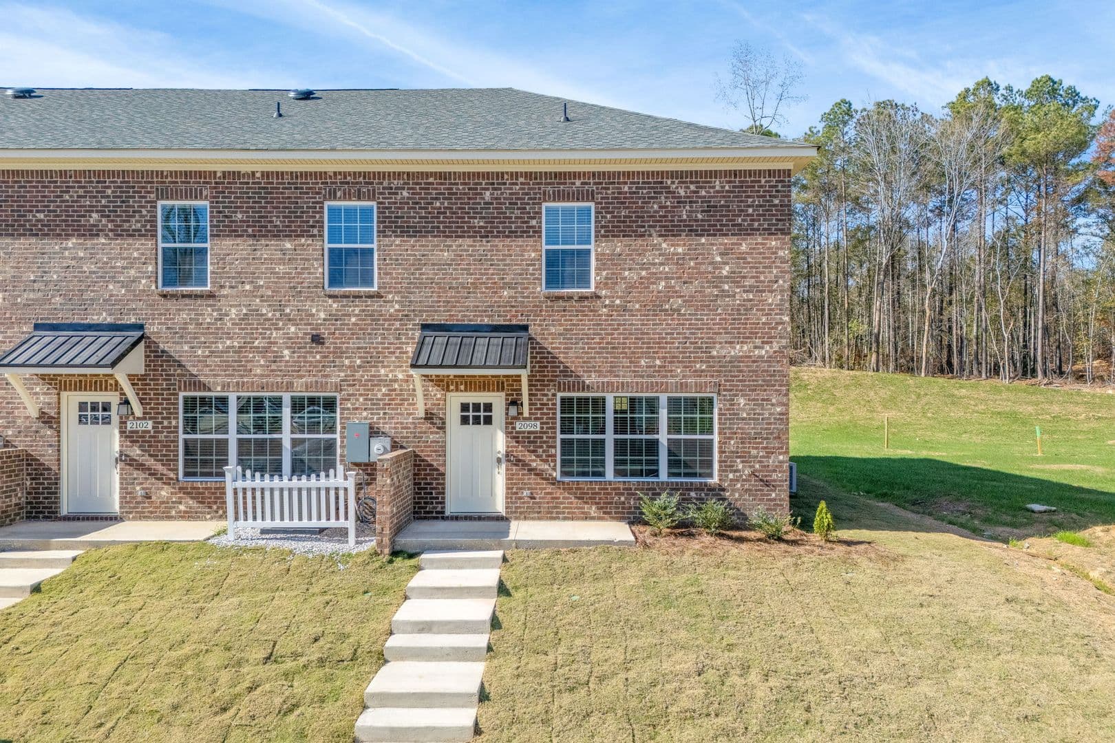 Auburn Apartment: Downs Way