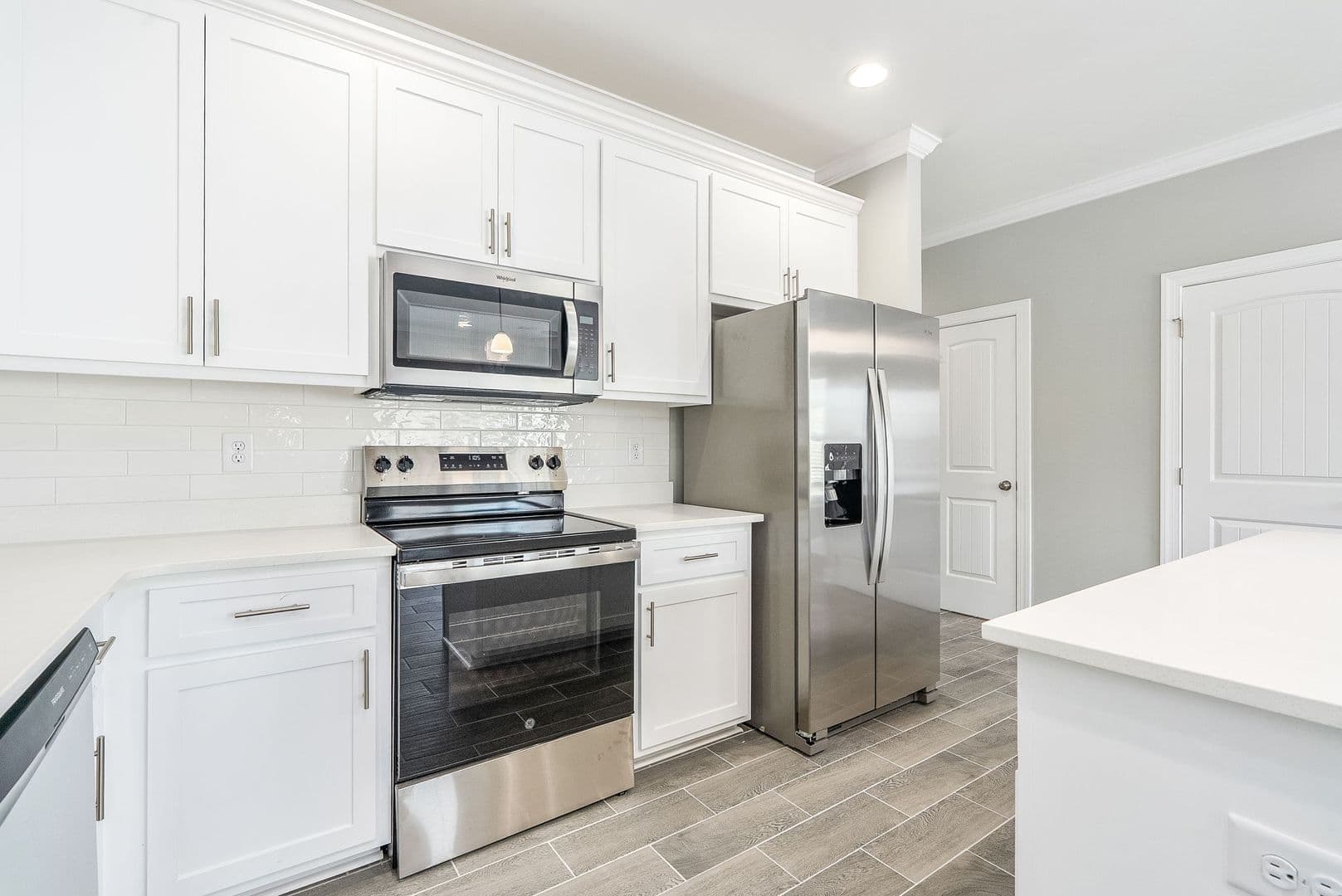 Auburn Apartment: Downs Way