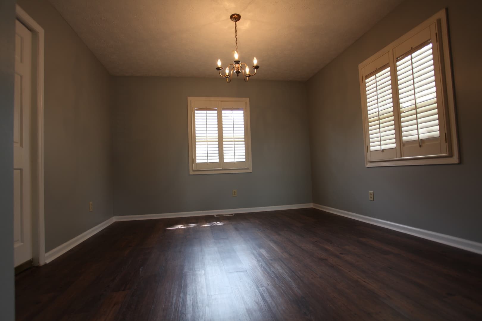 Auburn House: 1001 S Dean Road