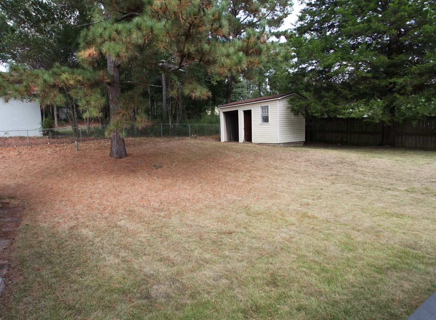 Auburn House: 1001 S Dean Road